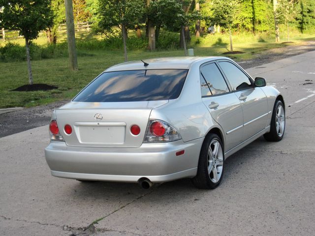 2002 Lexus IS 300 4dr Sedan Automatic Trans - 23040595 - 11