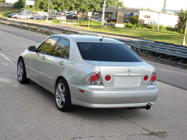 2002 Lexus IS 300 4dr Sedan Automatic Trans - 23040595 - 12