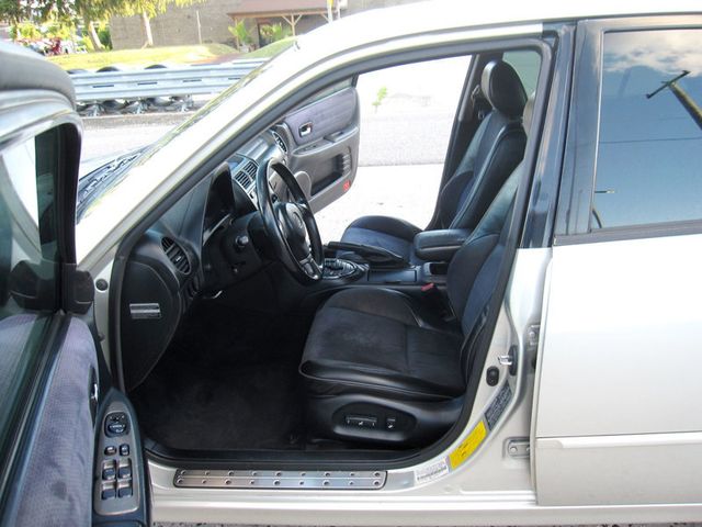 2002 Lexus IS 300 4dr Sedan Automatic Trans - 23040595 - 16