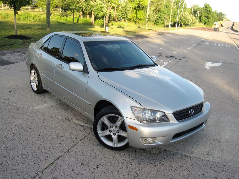 2002 Lexus IS 300 4dr Sedan Automatic Trans - 23040595 | Video 2