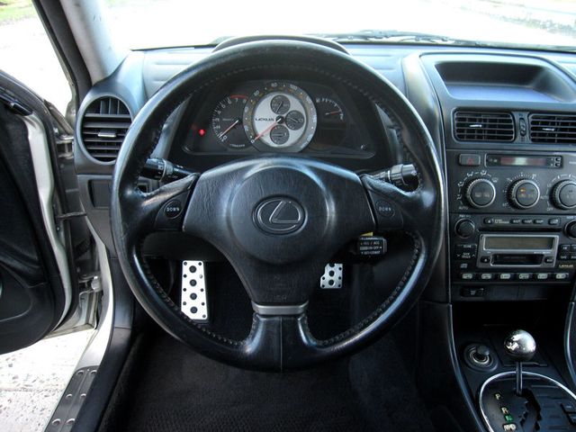 2002 Lexus IS 300 4dr Sedan Automatic Trans - 23040595 - 19