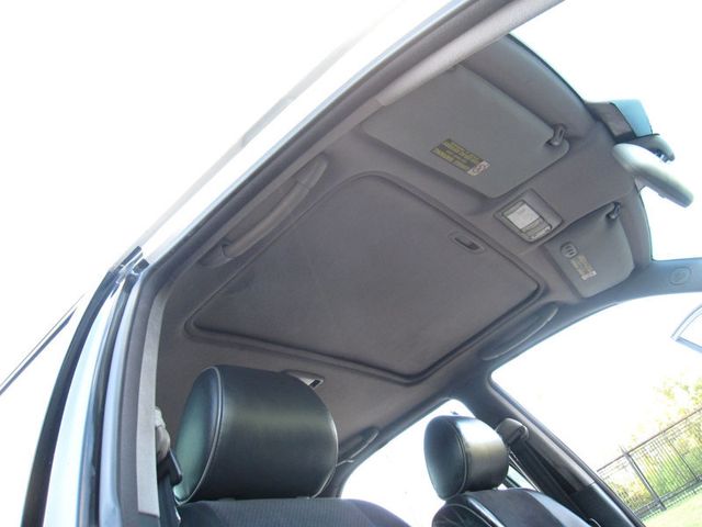 2002 Lexus IS 300 4dr Sedan Automatic Trans - 23040595 - 24