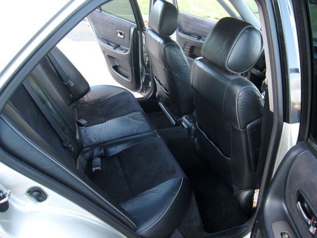 2002 Lexus IS 300 4dr Sedan Automatic Trans - 23040595 - 29
