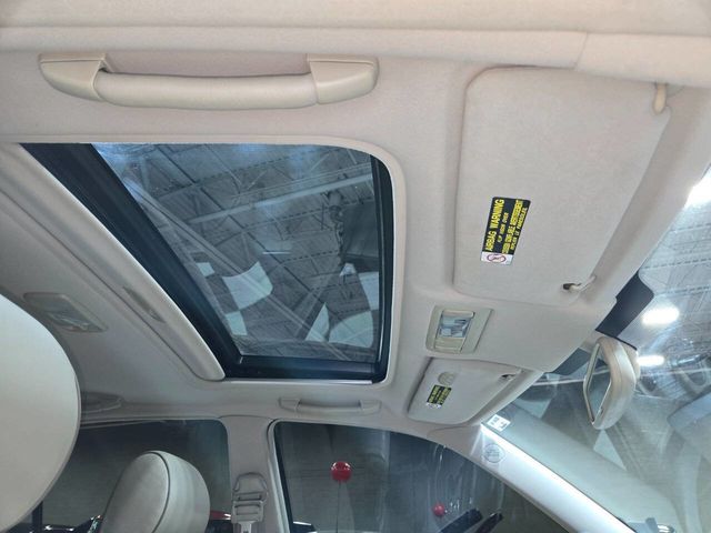 2002 Lexus IS 300 4dr Sedan Automatic Trans - 22948520 - 14