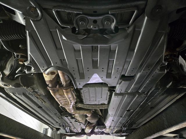 2002 Lexus IS 300 4dr Sedan Automatic Trans - 22948520 - 15