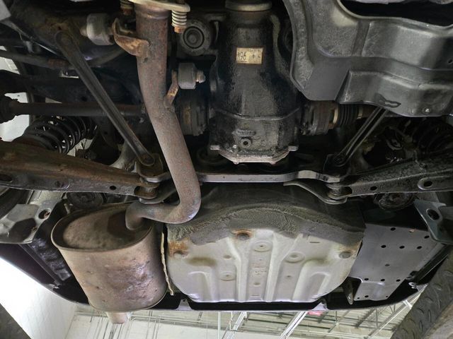 2002 Lexus IS 300 4dr Sedan Automatic Trans - 22948520 - 17