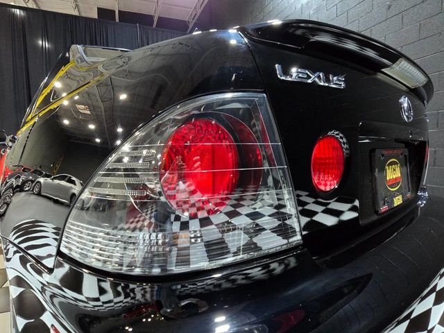 2002 Lexus IS 300 4dr Sedan Automatic Trans - 22948520 - 28