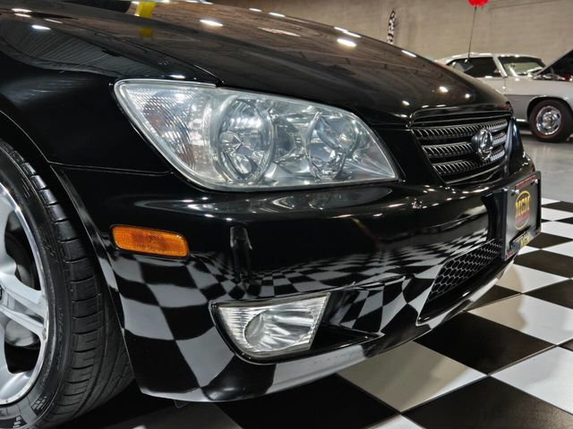 2002 Lexus IS 300 4dr Sedan Automatic Trans - 22948520 - 39