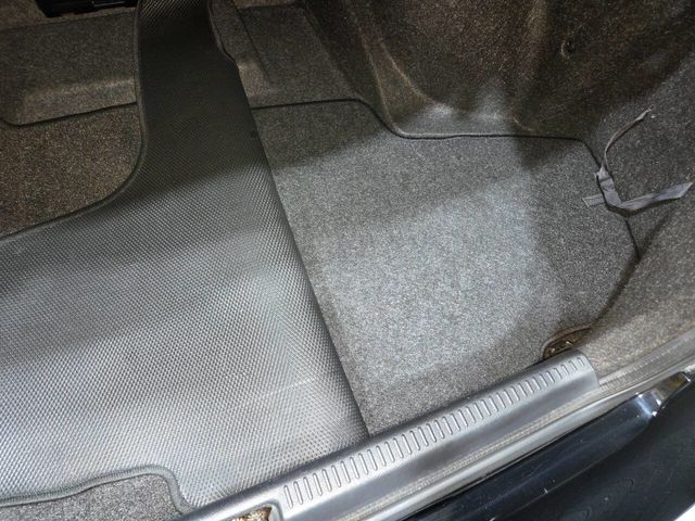 2002 Lexus IS 300 4dr Sedan Automatic Trans - 22948520 - 52