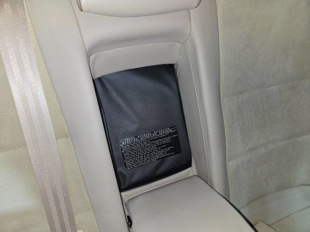 2002 Lexus IS 300 4dr Sedan Automatic Trans - 22948520 - 75