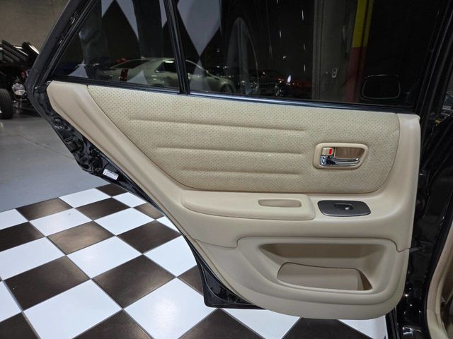 2002 Lexus IS 300 4dr Sedan Automatic Trans - 22948520 - 77