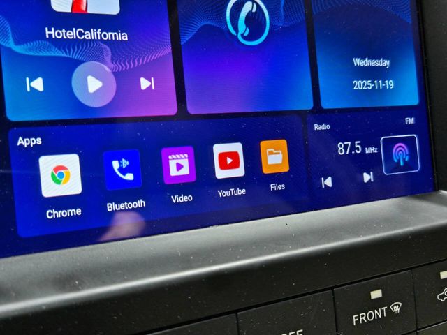 2002 Lexus IS 300 4dr Sedan Automatic Trans - 22948520 - 91