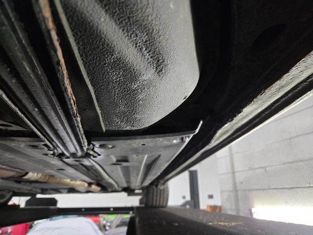 2002 Lexus IS 300 4dr Sedan Automatic Trans - 22948520 - 96