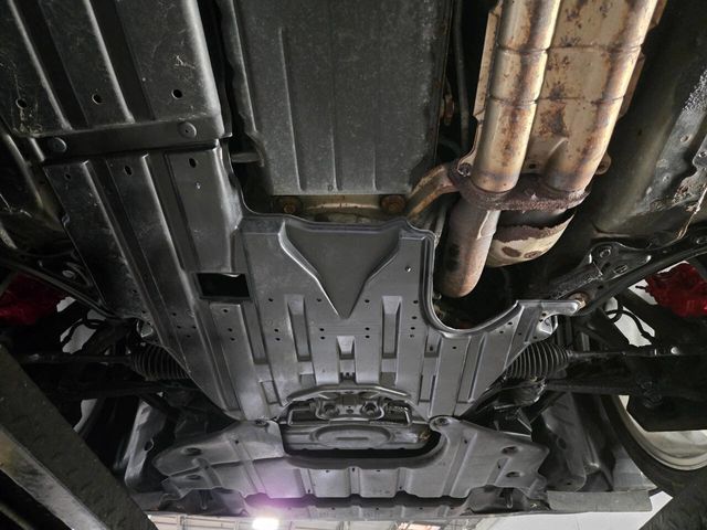 2002 Lexus IS 300 4dr Sedan Automatic Trans - 22948520 - 97