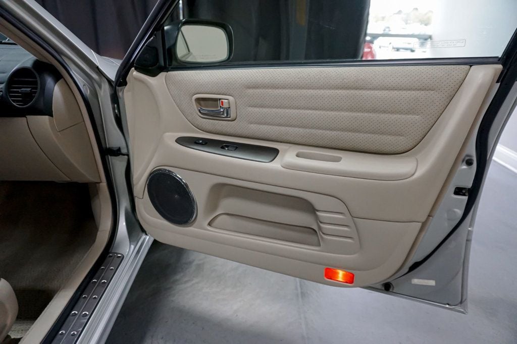 2002 Lexus IS 300 *5-Speed Manual* *2JZ 3.0L 6-Cyl* *LSD* *Millennium Silver*  - 22944261 - 36