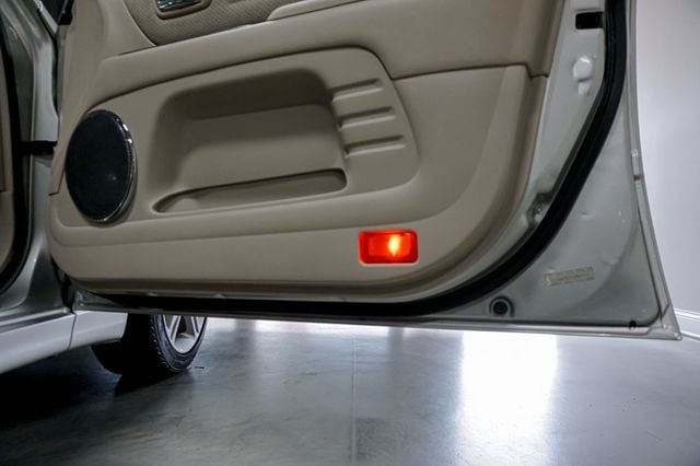 2002 Lexus IS 300 *5-Speed Manual* *2JZ 3.0L 6-Cyl* *LSD* *Millennium Silver*  - 22944261 - 76