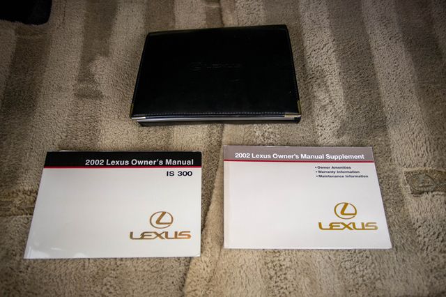 2002 Lexus IS 300 Base Trim - 22920552 - 40