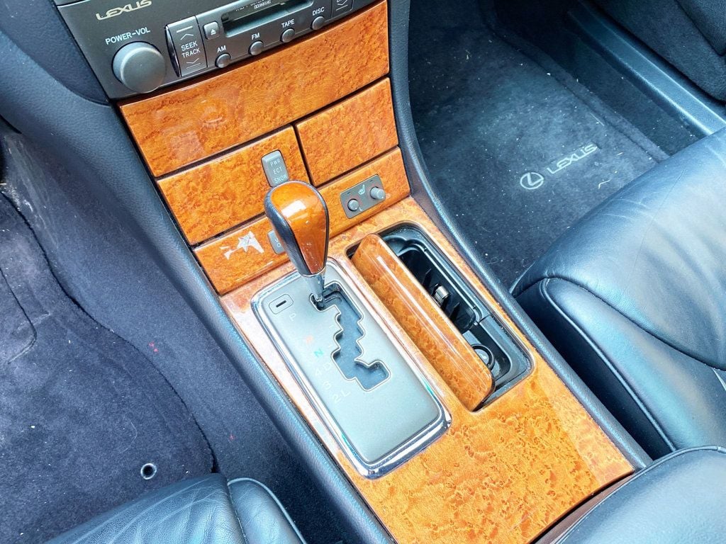 2002 Lexus LS 430 4dr Sedan - 22998606 - 10