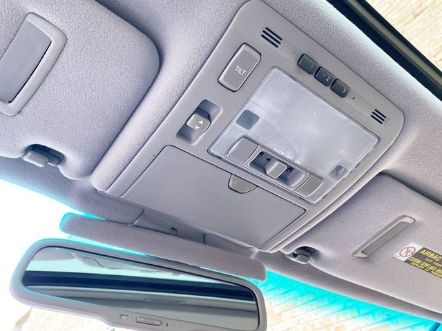 2002 Lexus LS 430 4dr Sedan - 22998606 - 11