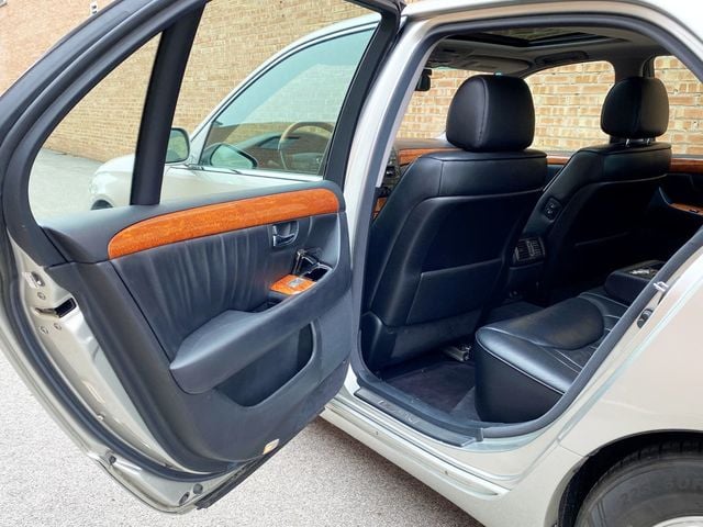 2002 Lexus LS 430 4dr Sedan - 22998606 - 12