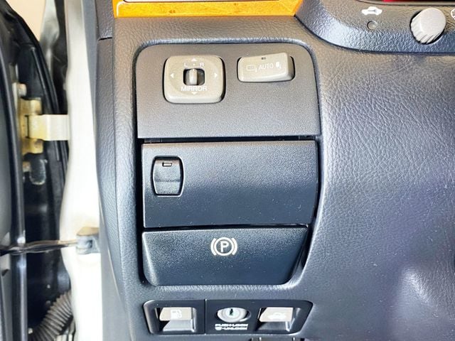 2002 Lexus LS 430 4dr Sedan - 22998606 - 20