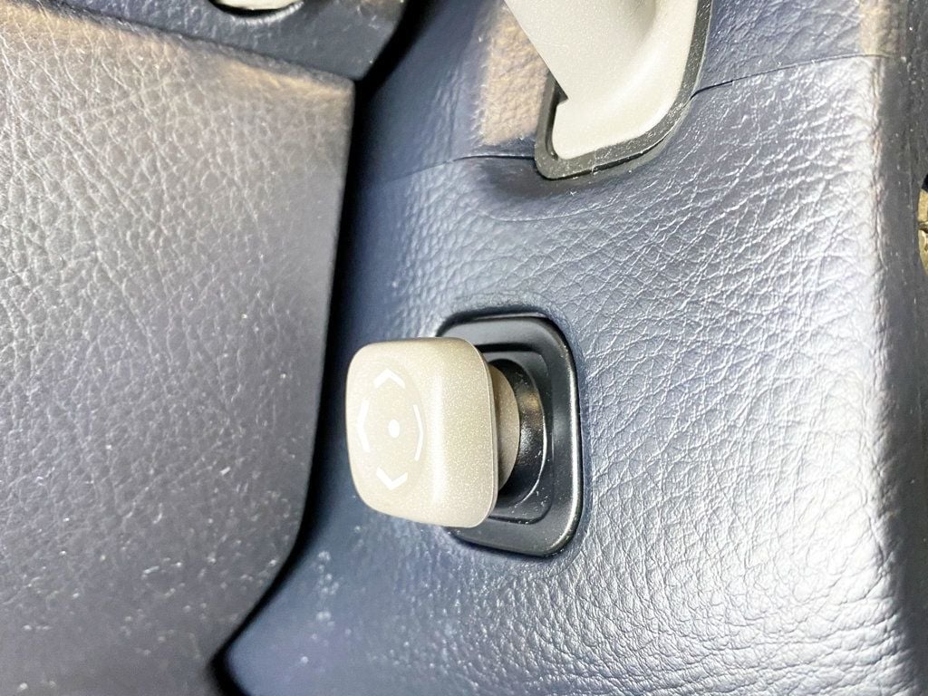 2002 Lexus LS 430 4dr Sedan - 22998606 - 25