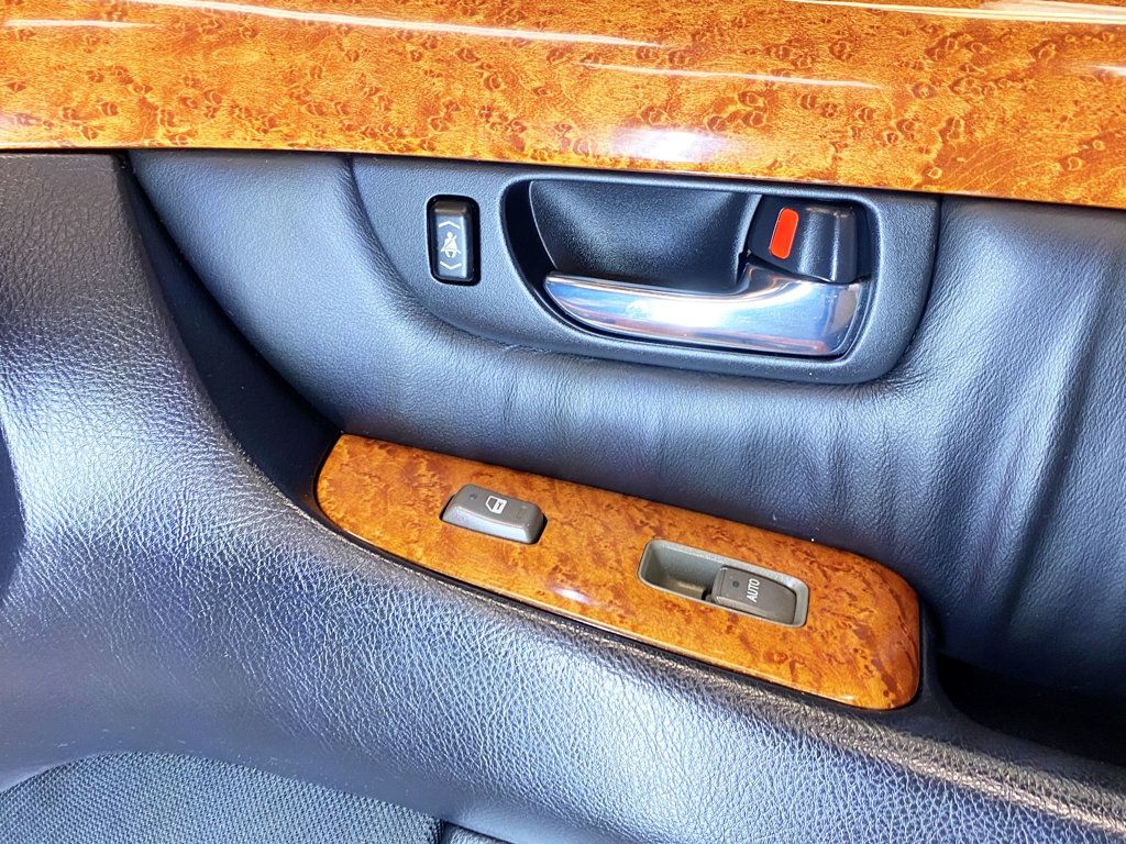 2002 Lexus LS 430 4dr Sedan - 22998606 - 39