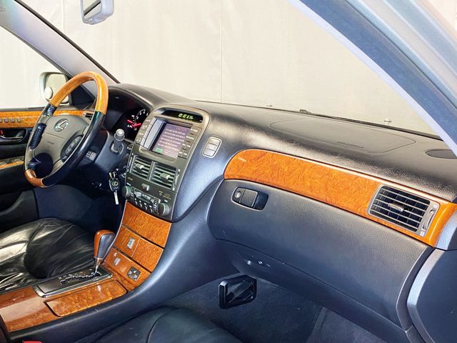 2002 Lexus LS 430 4dr Sedan - 22998606 - 42