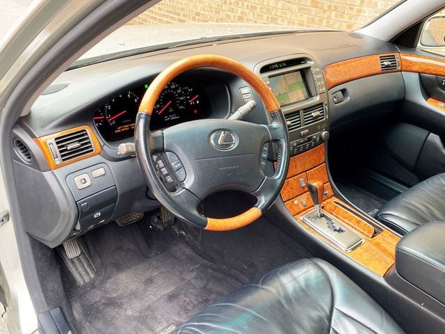 2002 Lexus LS 430 4dr Sedan - 22998606 - 5