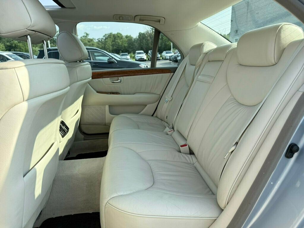 2002 Lexus LS 430 photo 17