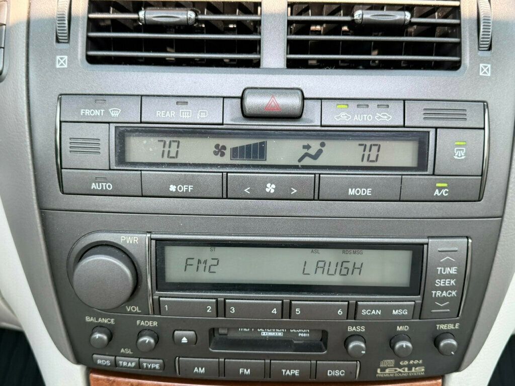 2002 Lexus LS 430 photo 3