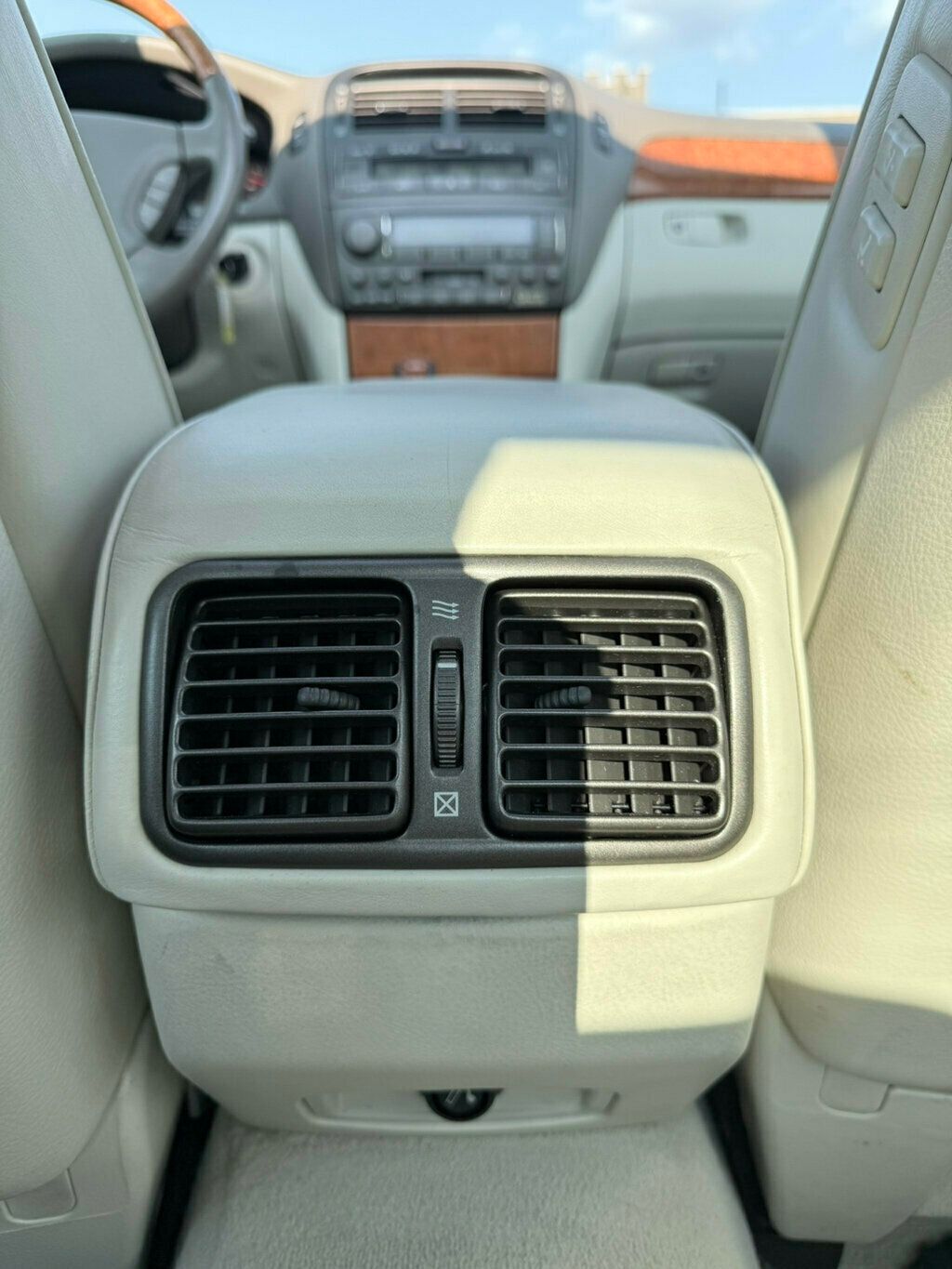 2002 Lexus LS 430 photo 33