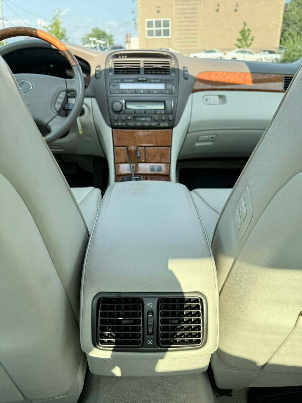 2002 Lexus LS 430 photo 34