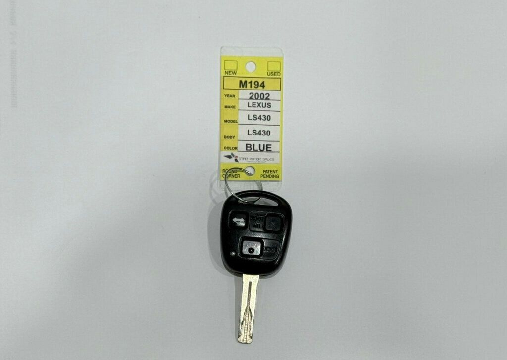 2002 Lexus LS 430 photo 39