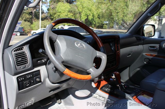 2002 Lexus LX 470 4dr SUV - 22573396 - 8