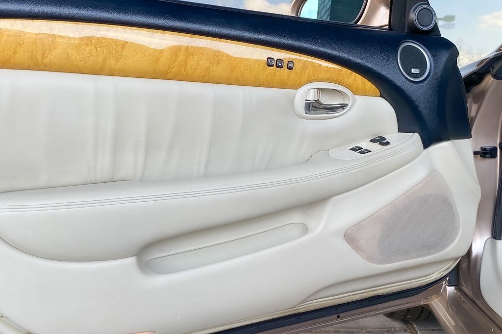 2002 Lexus SC 430 photo 13