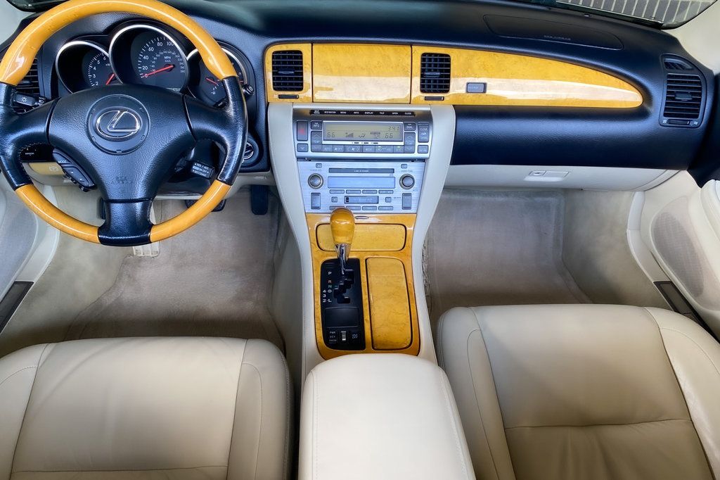 2002 Lexus SC 430 photo 3