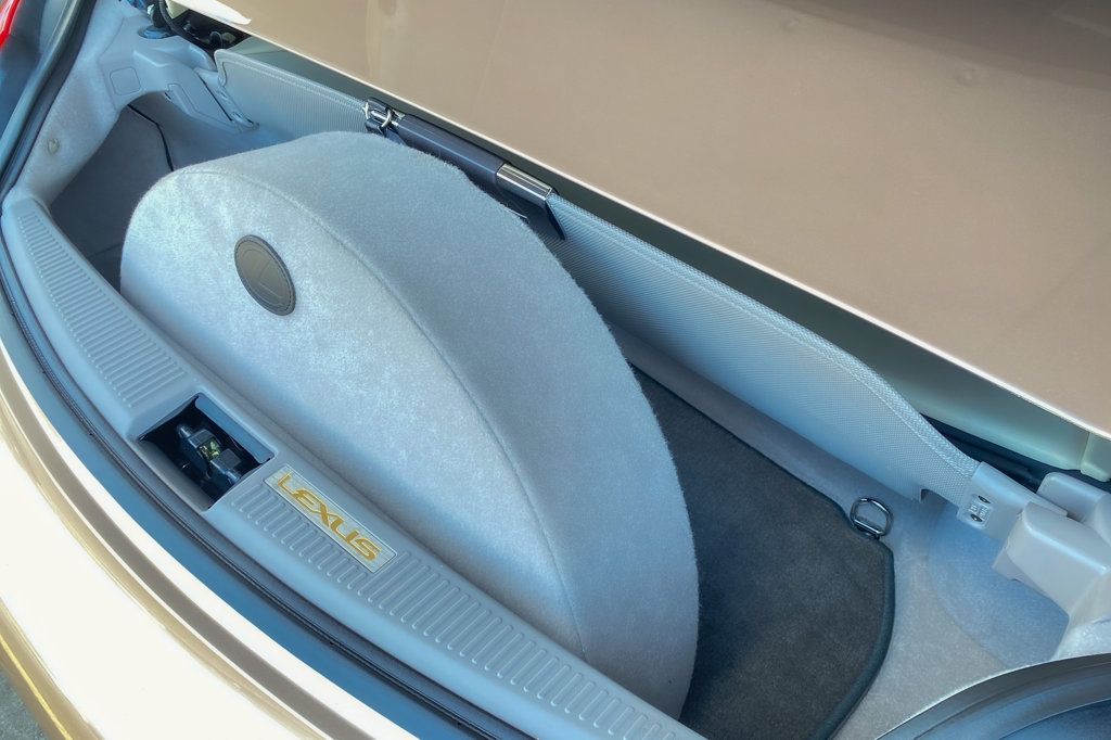 2002 Lexus SC 430 photo 33