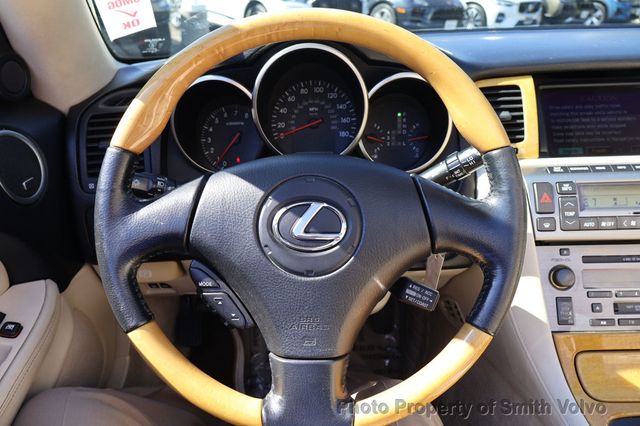 2002 Lexus SC 430 2dr Convertible - 23042233 - 17