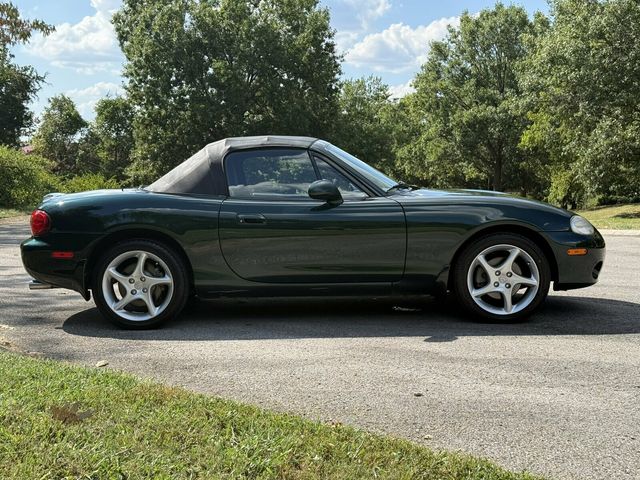 2002 Mazda MX-5 Miata 5 Speed Manual/Power Windows-Locks/Great MPG/LOW MILES!! - 23072399 - 9