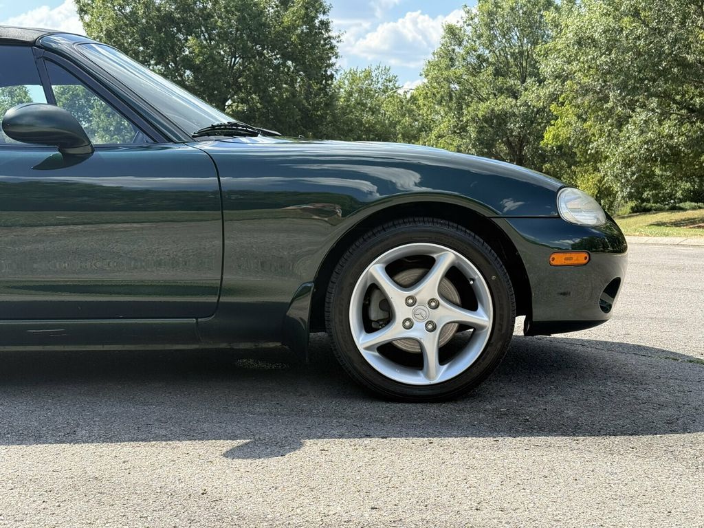 2002 Mazda MX-5 Miata 5 Speed Manual/Power Windows-Locks/Great MPG/LOW MILES!! - 23072399 - 10