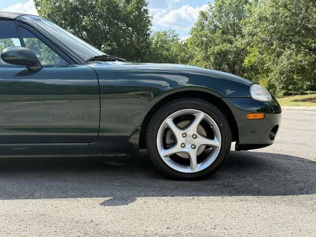 2002 Mazda MX-5 Miata 5 Speed Manual/Power Windows-Locks/Great MPG/LOW MILES!! - 23072399 - 10