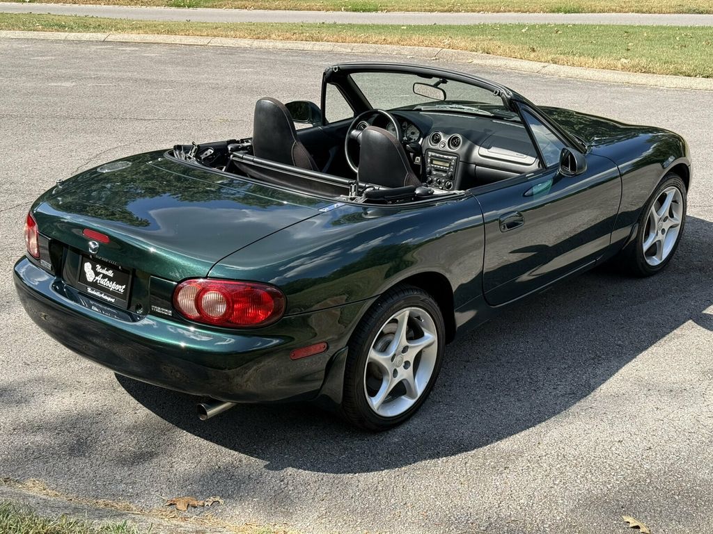 2002 Mazda MX-5 Miata 5 Speed Manual/Power Windows-Locks/Great MPG/LOW MILES!! - 23072399 - 16