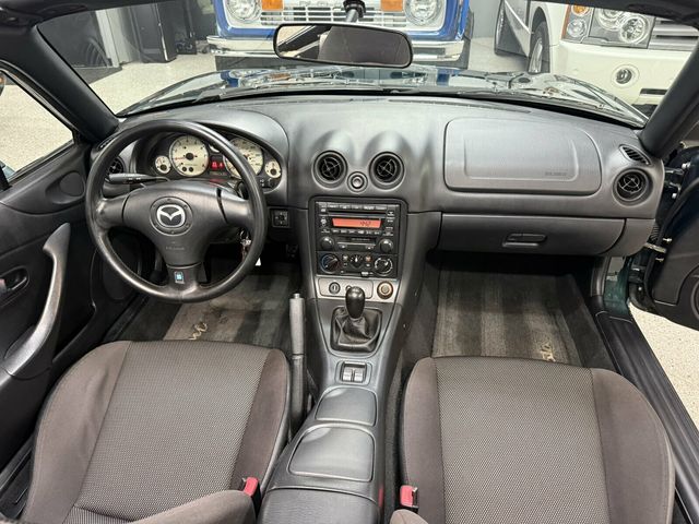2002 Mazda MX-5 Miata 5 Speed Manual/Power Windows-Locks/Great MPG/LOW MILES!! - 23072399 - 20
