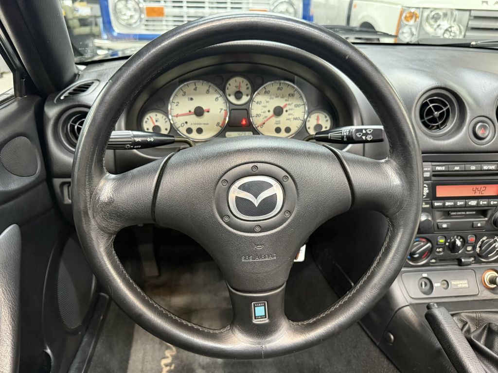 2002 Mazda MX-5 Miata 5 Speed Manual/Power Windows-Locks/Great MPG/LOW MILES!! - 23072399 - 23