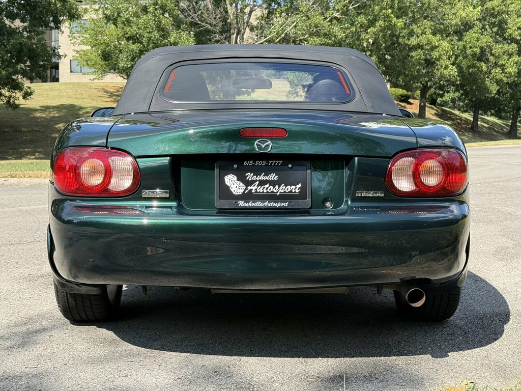 2002 Mazda MX-5 Miata 5 Speed Manual/Power Windows-Locks/Great MPG/LOW MILES!! - 23072399 - 6