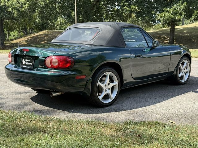 2002 Mazda MX-5 Miata 5 Speed Manual/Power Windows-Locks/Great MPG/LOW MILES!! - 23072399 - 7