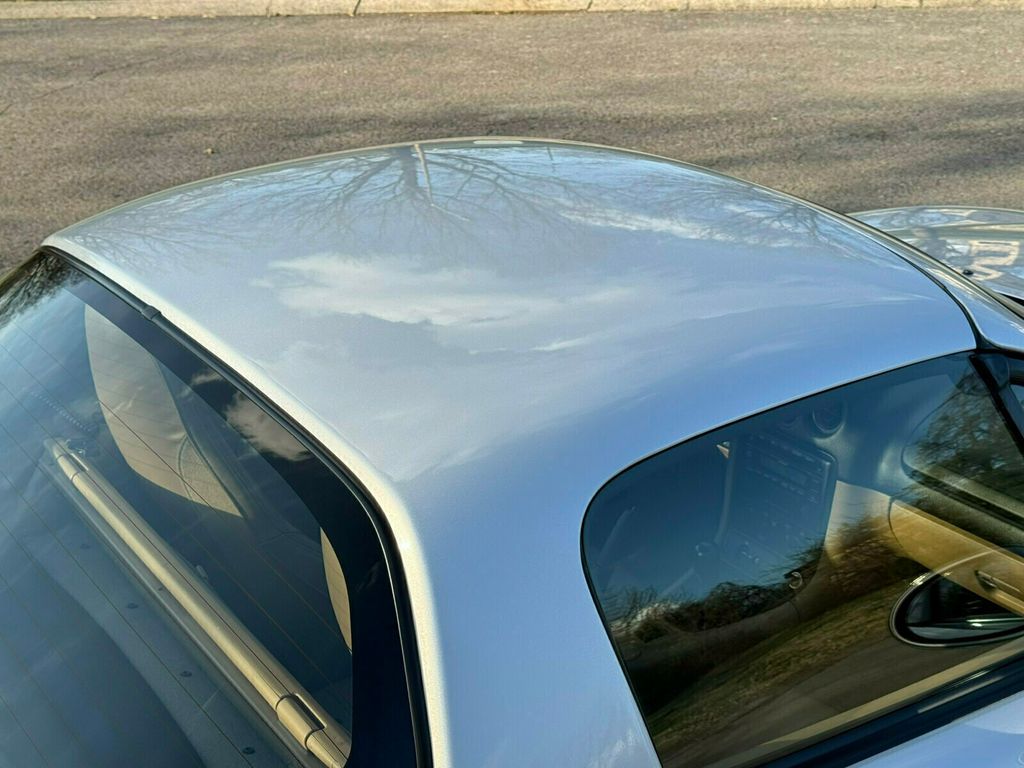 2002 Mazda MX-5 Miata LS, Rare Factory Hardtop, Appearance Pack 1, Rear Spoiler - 22995005 - 26