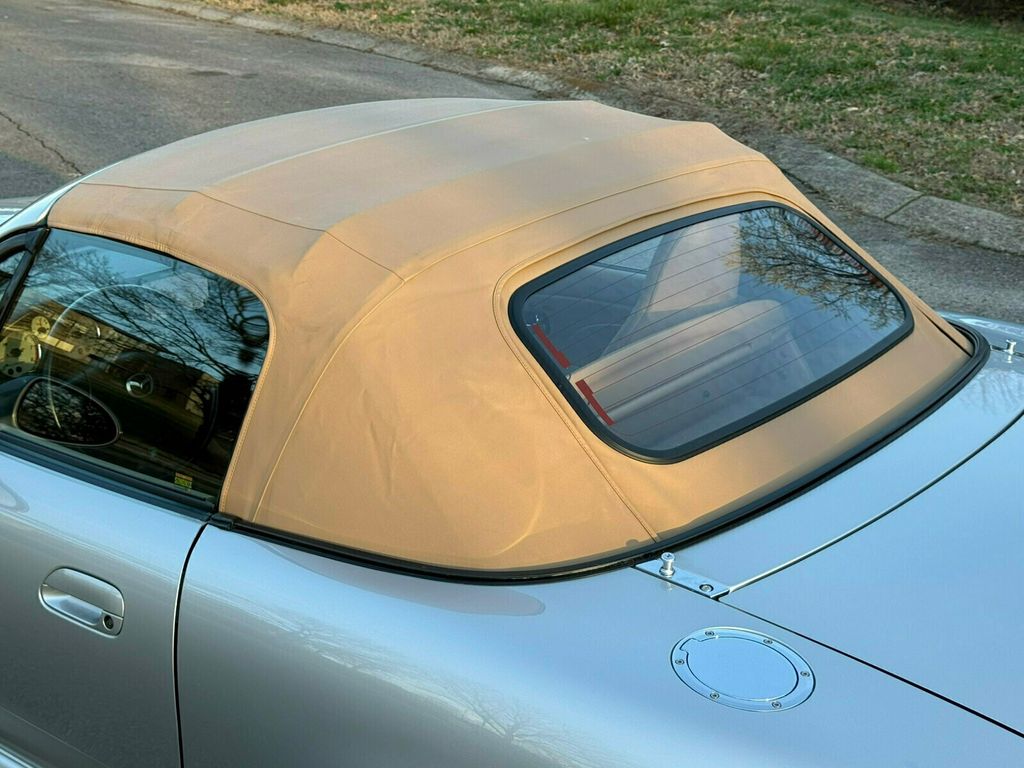 2002 Mazda MX-5 Miata LS, Rare Factory Hardtop, Appearance Pack 1, Rear Spoiler - 22995005 - 30