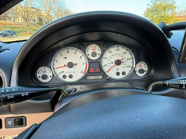 2002 Mazda MX-5 Miata LS, Rare Factory Hardtop, Appearance Pack 1, Rear Spoiler - 22995005 - 40